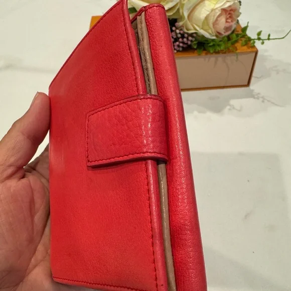 Authentic Salvatore Ferragamo wallet - Picture 11 of 13